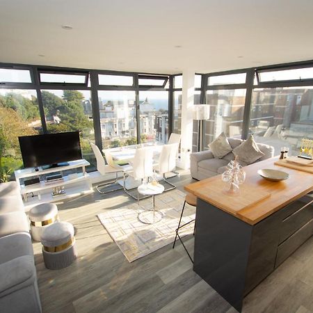 * Panoramic Penthouse With Sea & City Views บอร์นมัธ ภายนอก รูปภาพ