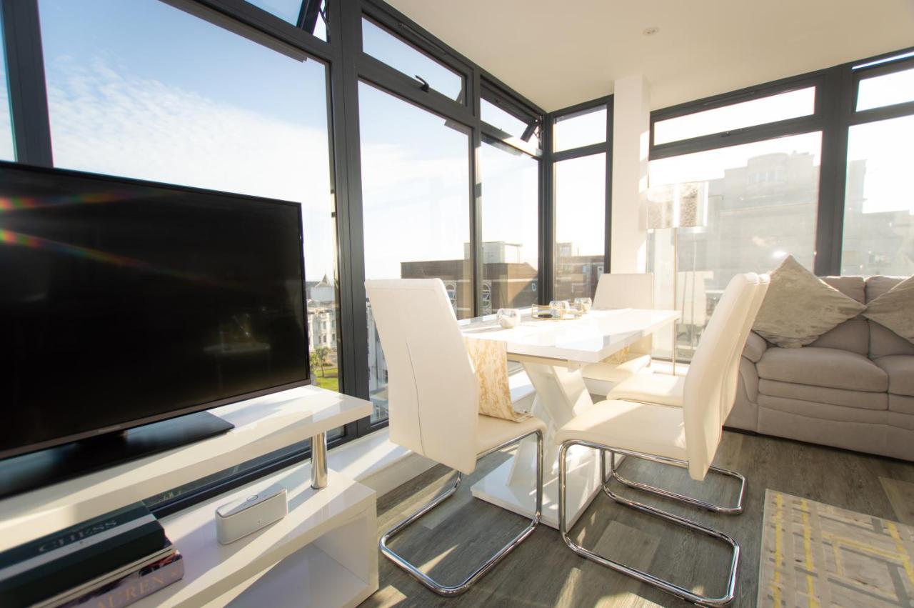 * Panoramic Penthouse With Sea & City Views บอร์นมัธ ภายนอก รูปภาพ