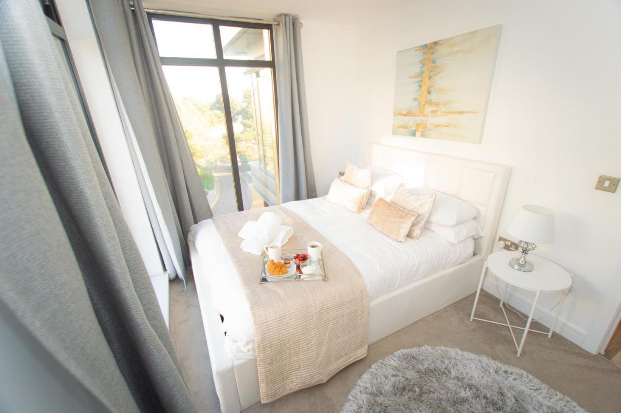 * Panoramic Penthouse With Sea & City Views บอร์นมัธ ภายนอก รูปภาพ